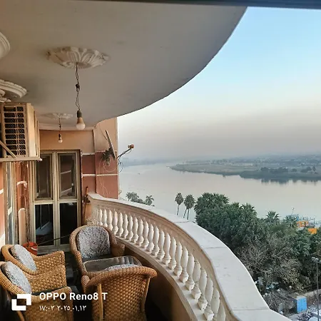 شقة فندقيه فاخرة بمنطقة المعادى صف اول جميع الغرف تطل على النيل A luxury hotel apartment in Maadi, first row. All rooms overlook the Nile-3